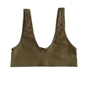 olive green bralette 🤍